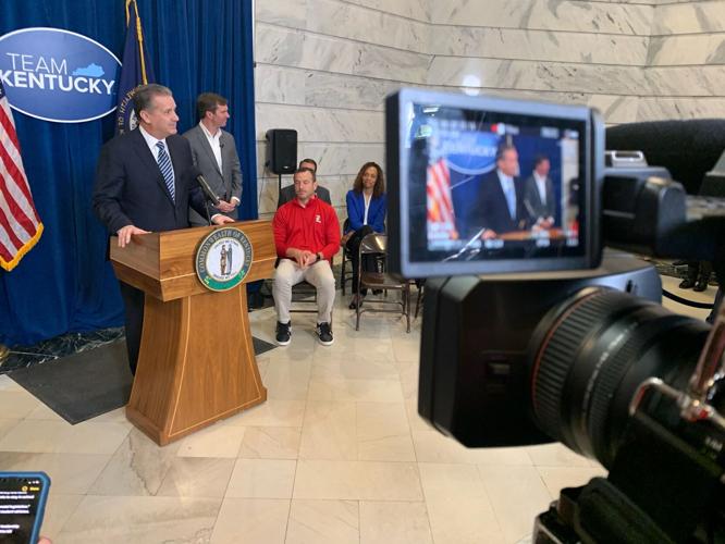 NIL SIGNING - FRANKFORT 3-9-2022  (2).jpg