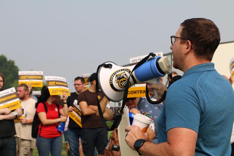 UPS Teamsters Practice Picket