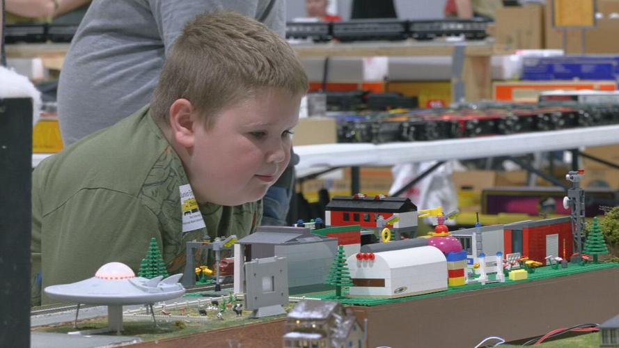 MODEL TRAIN SHOW (3).jpeg