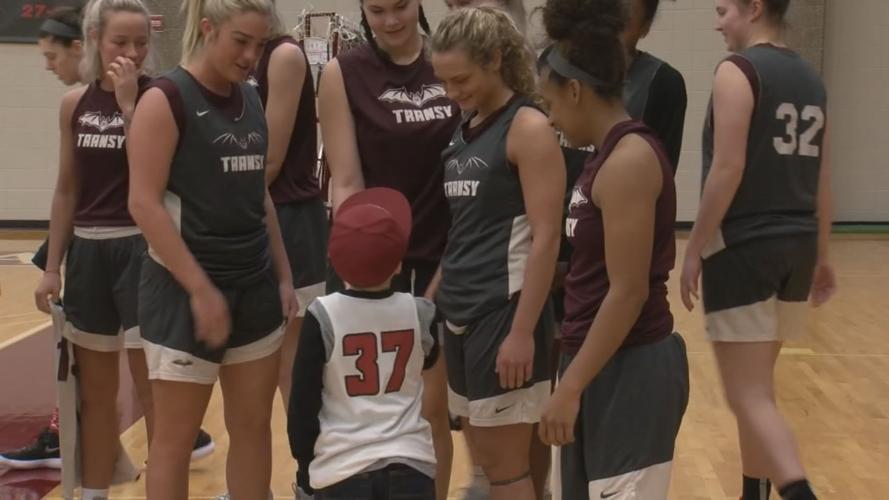 7-year-old Bentley Barber welcomed into Transylvania University men's basketball team