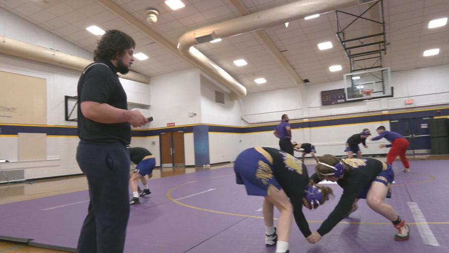 MALE WRESTLING FEATURE