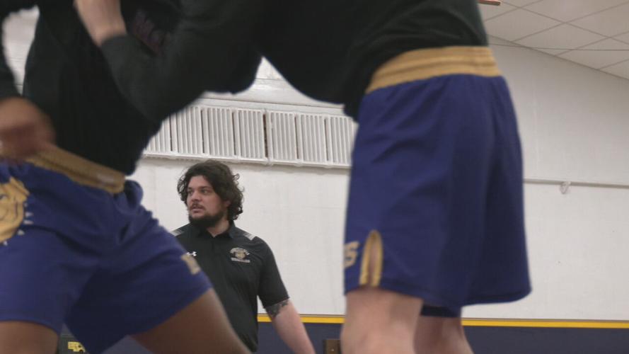 MALE WRESTLING FEATURE