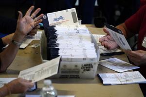 Trump administration urges Supreme Court to allow order targeting mail-in voting before midterms