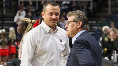 Jeff Walz and Geno Auriemma