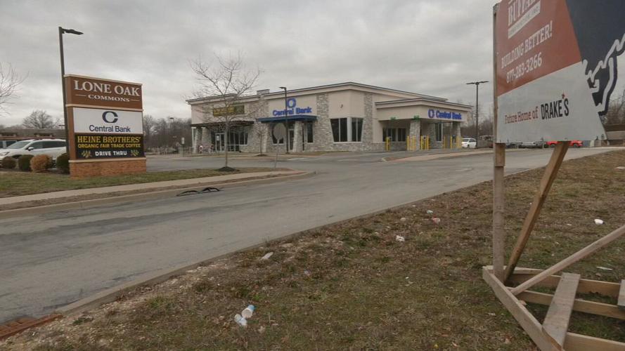 A developer says Drake's restaurant will open a new location off Outer Loop in Okolona. (WDRB image)