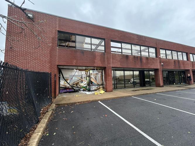 Jeffersontown storm damage 2.jpg