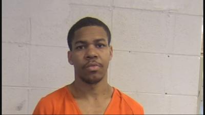 Lil'vone Finch booking photo