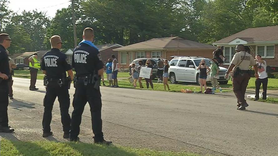'Back the Blue' rally protesters.jpg