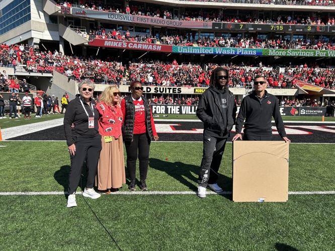 CRAWFORD Louisville's big plays can't Miami, Ward in 5245