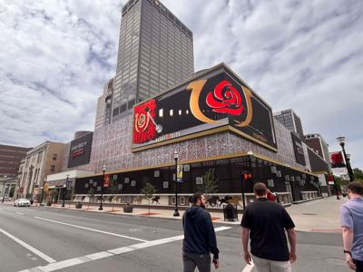 Derby City Gaming Downtown with pedestrians