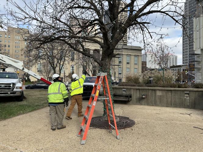 Light Up Louisville preps 6.jpg