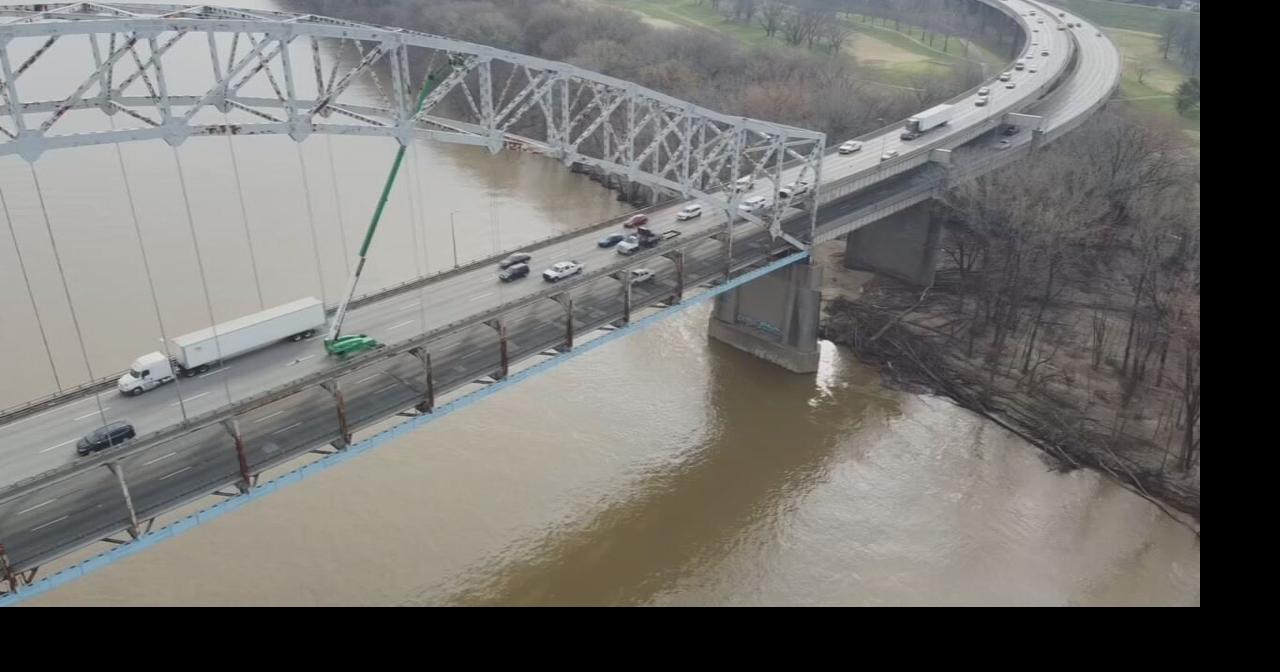 Lane closures now in effect on Sherman Minton Bridge as crews begin