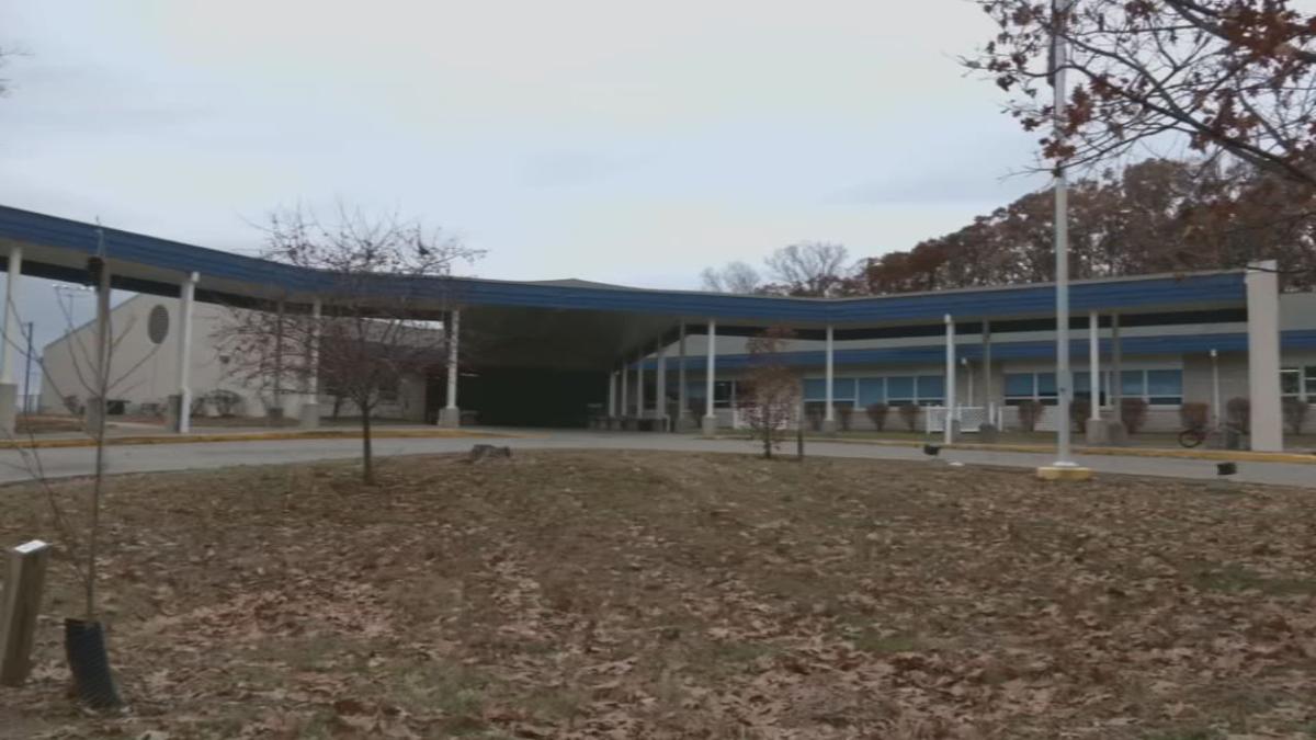 Despite Teacher S Push Board Votes To Close Southern Indiana