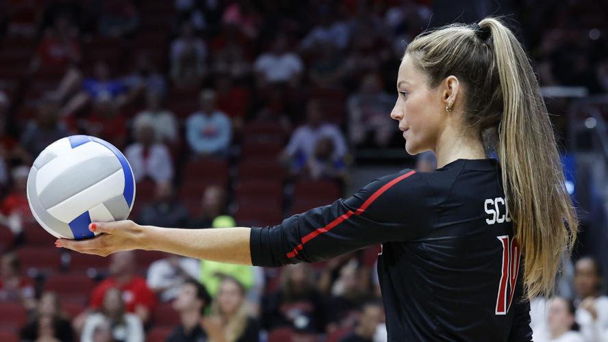 CRAWFORD New year, same old grit No. 6 Louisville volleyball turns