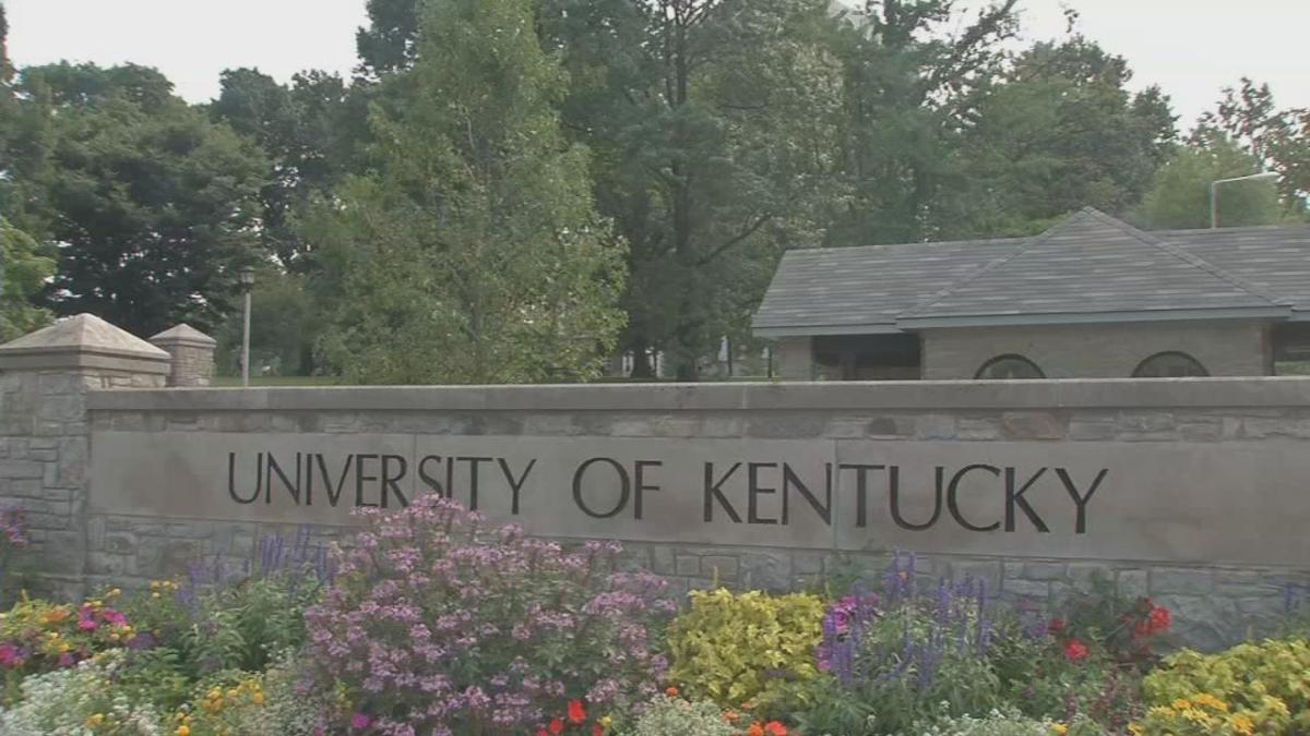 University of Kentucky moves spring semester online, students moving