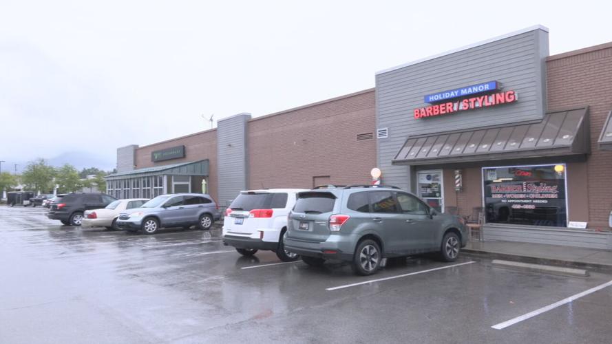 Holiday manor Barber