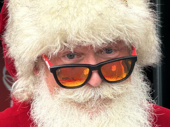 Jingle tree crasher closeups 12-12-2025 -23.jpg