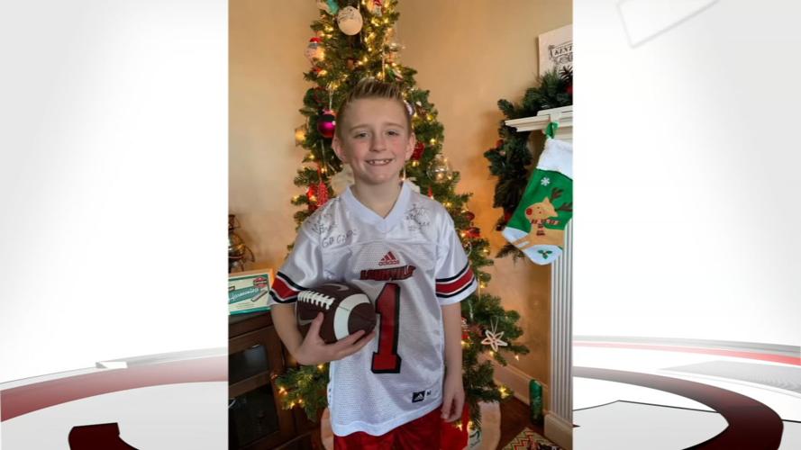 Tutu Atwell responds to young Louisville fan with signed jersey for  Christmas, News