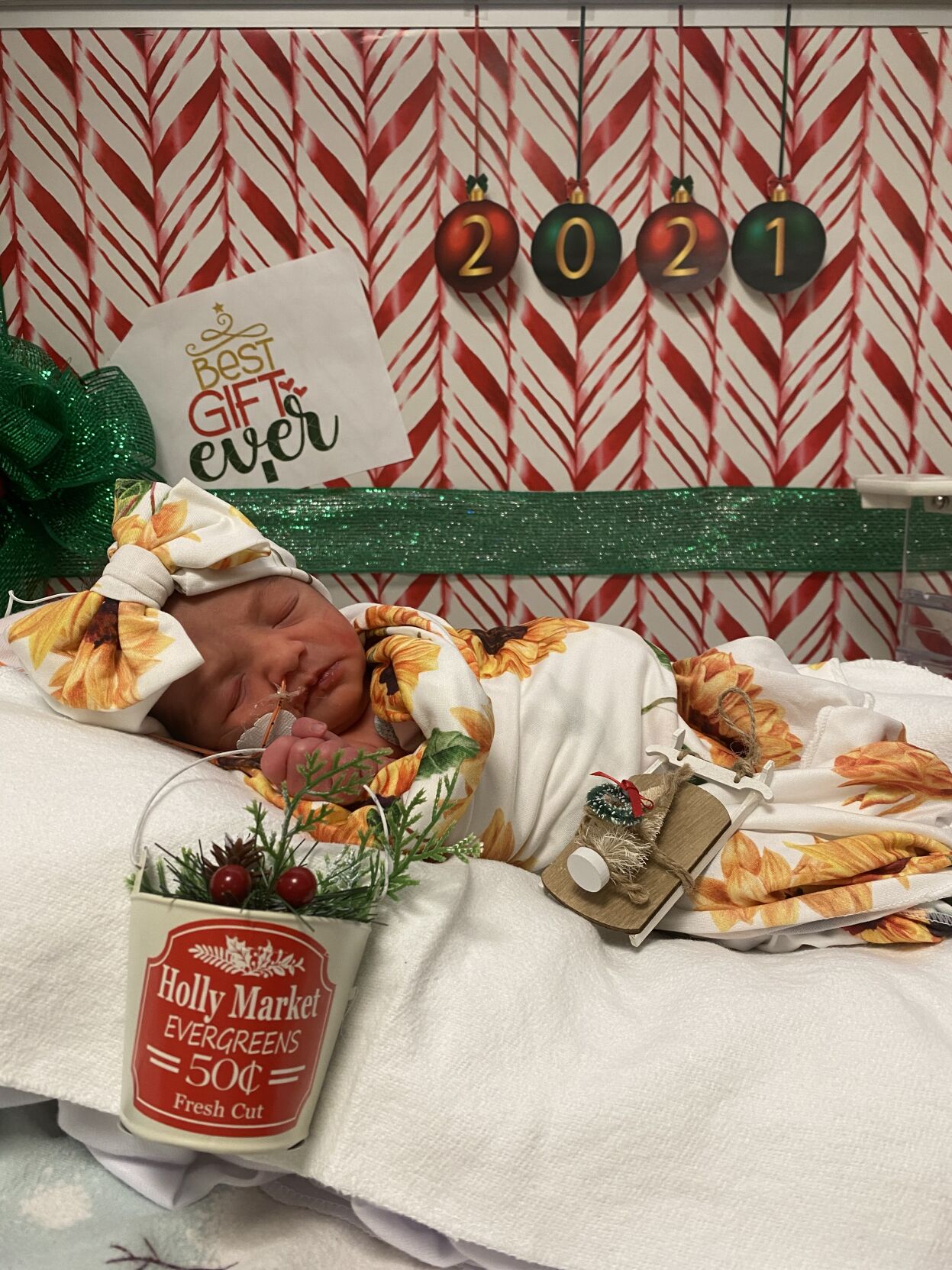 Norton 2021 Christmas NICU babies (6).jpg