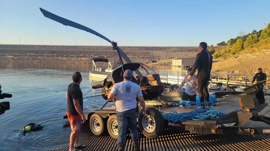 Helicopter recovered from Lake Cumberland
