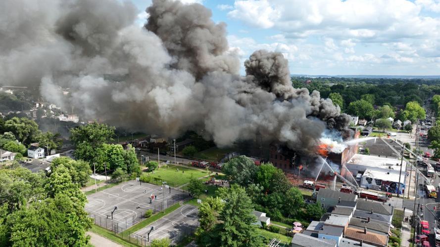 SMOKETOWN WAREHOUSE FIRE (1).JPG