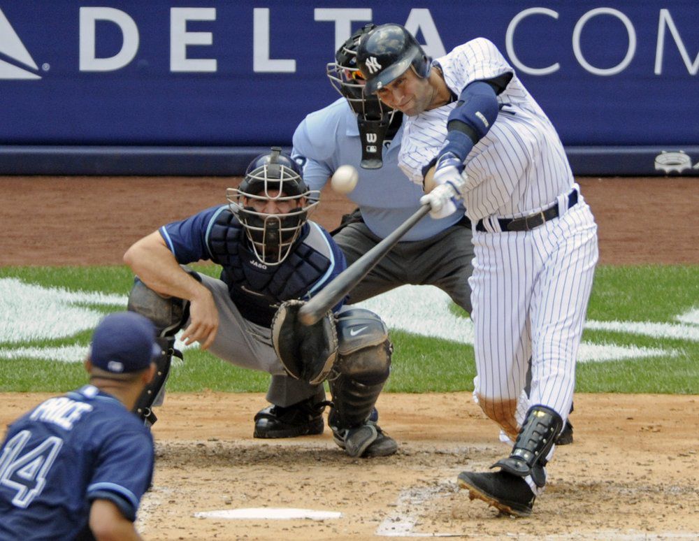 Derek Jeter to receive Louisville Slugger's 2021 Living Legend award 