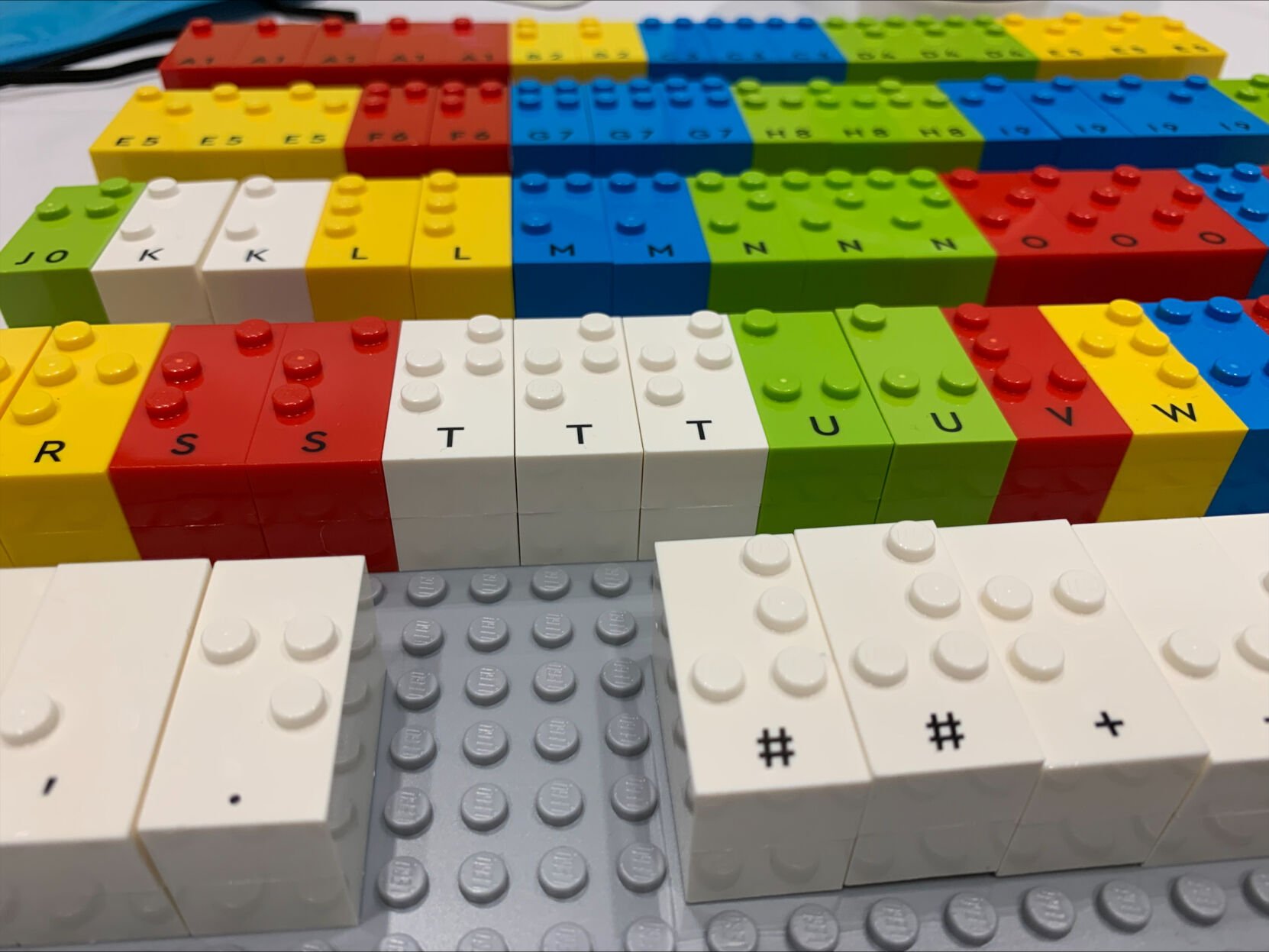 Braille bricks online lego