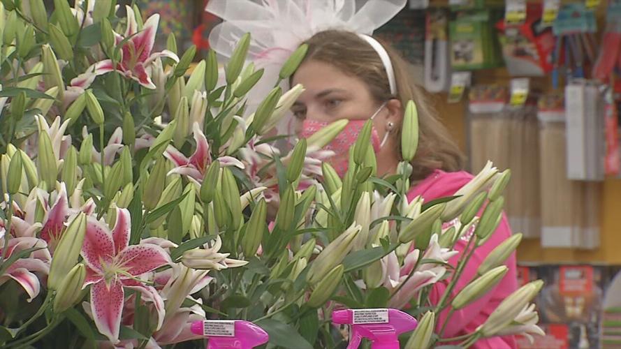 Kroger Garland of Lilies 4-29-21 (2).jpeg