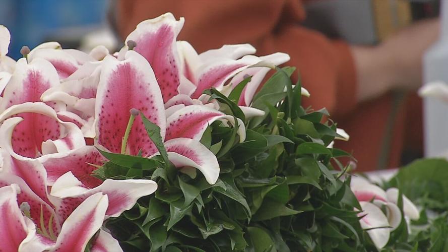 Garland of Lilies .jpeg