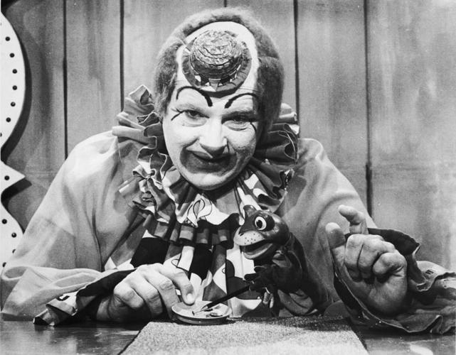 PRESTO the Magic Clown on set