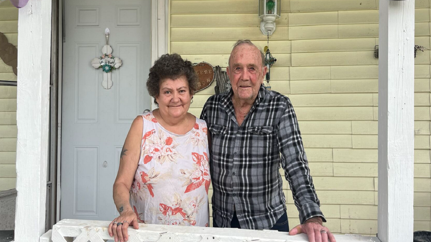 Vernon and Darline Simmons from Carrollton