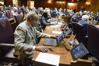 Vernon Smith - AP FILE.jpg