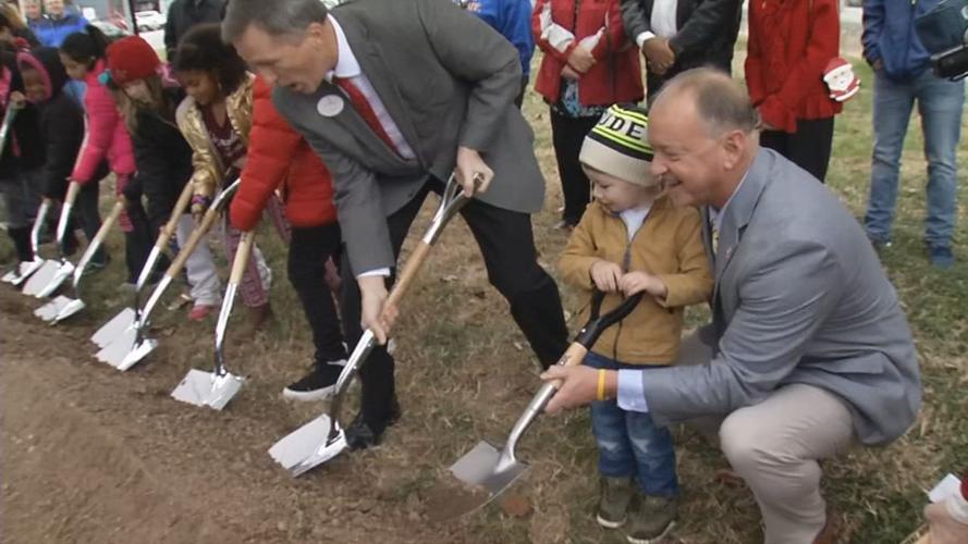 Groundbreaking for new elementary in Jeffersonville 12-14-18