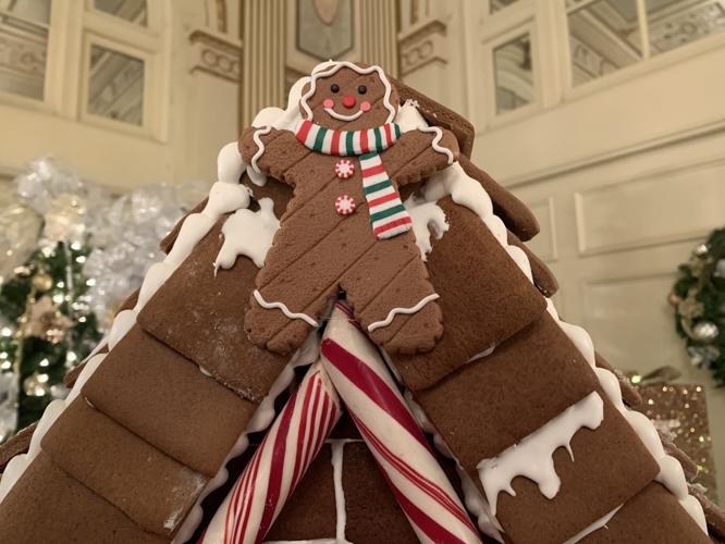 BROWN HOTEL - GINGERBREAD HOUSE - 11-27-19  (9).jpg