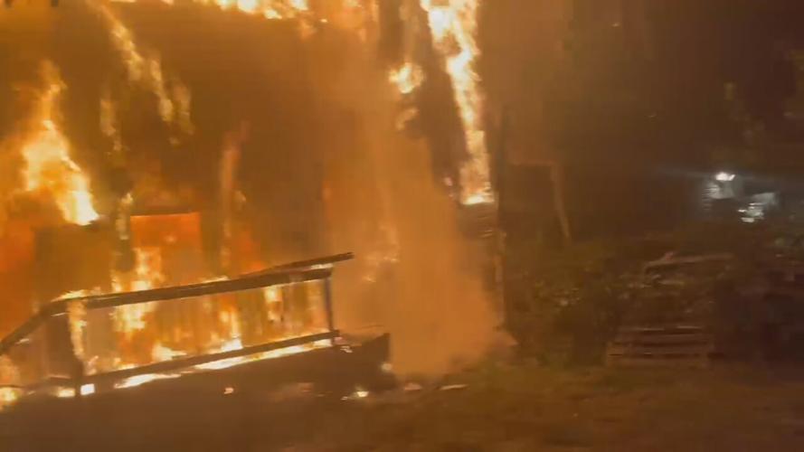 Fire on Dixie Highway and Osage