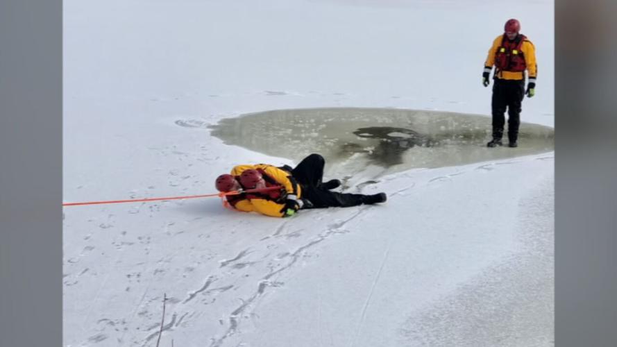 Jeffersonville Ice Rescue Training (2).jpeg