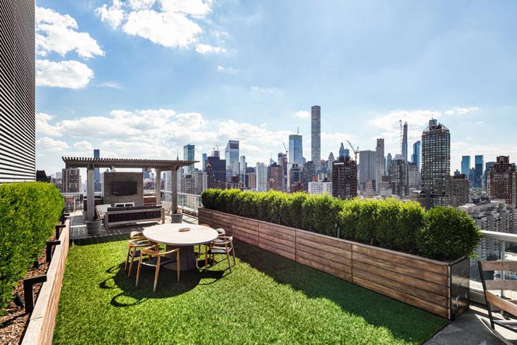 JENNIFER LAWRENCE NYC PENTHOUSE - COURTESY COMPASS REALTY ON TOP TEN REAL ESTATE - 1-15-2020  (5).jpg