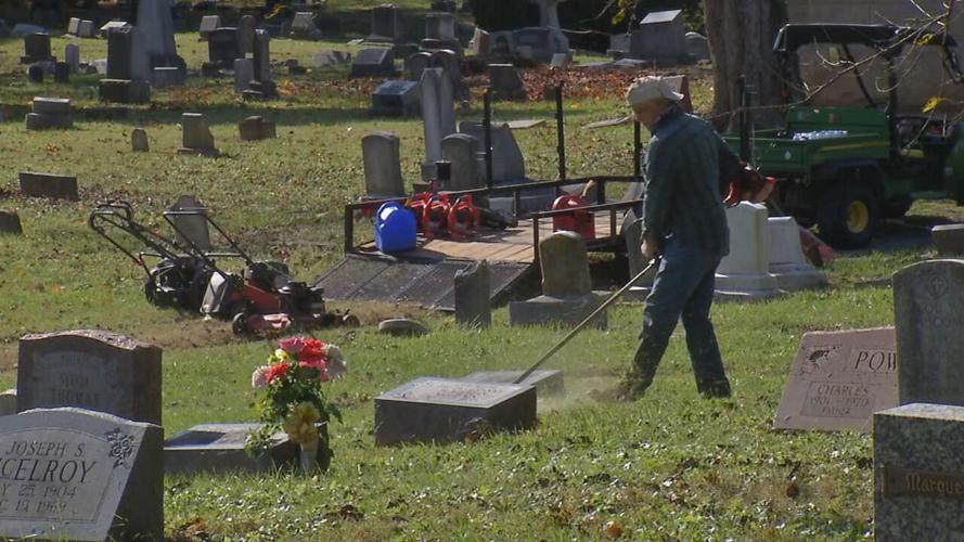 Eastern Cemetery Clean up 11-1-20 (2).jpeg