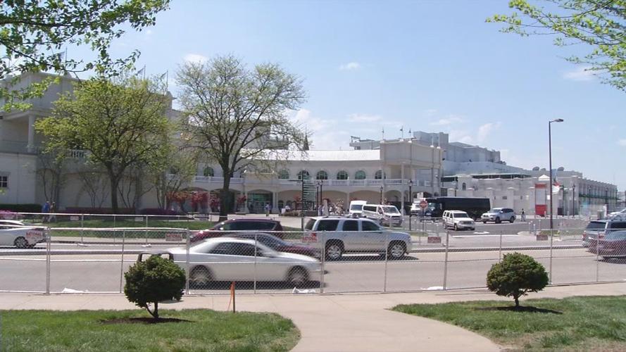 Churchill Downs traffic