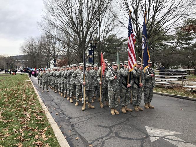 BESHEAR INAUGURATION DAY -PARADE 12-12-10- (1).jpg