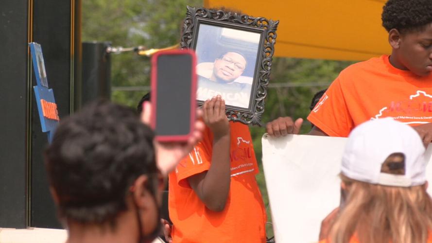 MOMS DEMAND ACTION GUN VIOLENCE WALK