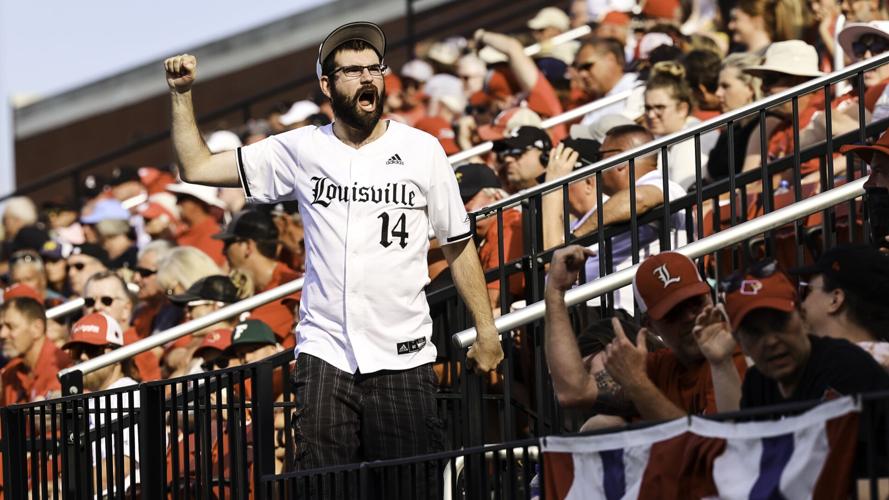 Louisville fans