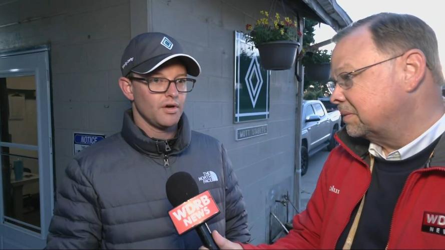 Eric Crawford catches up with trainer Riley Mott ahead of Kentucky Derby 152