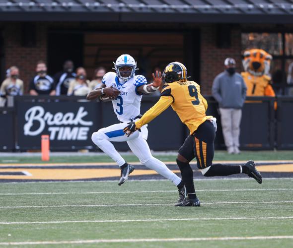 Kentucky football QB Terry Wilson