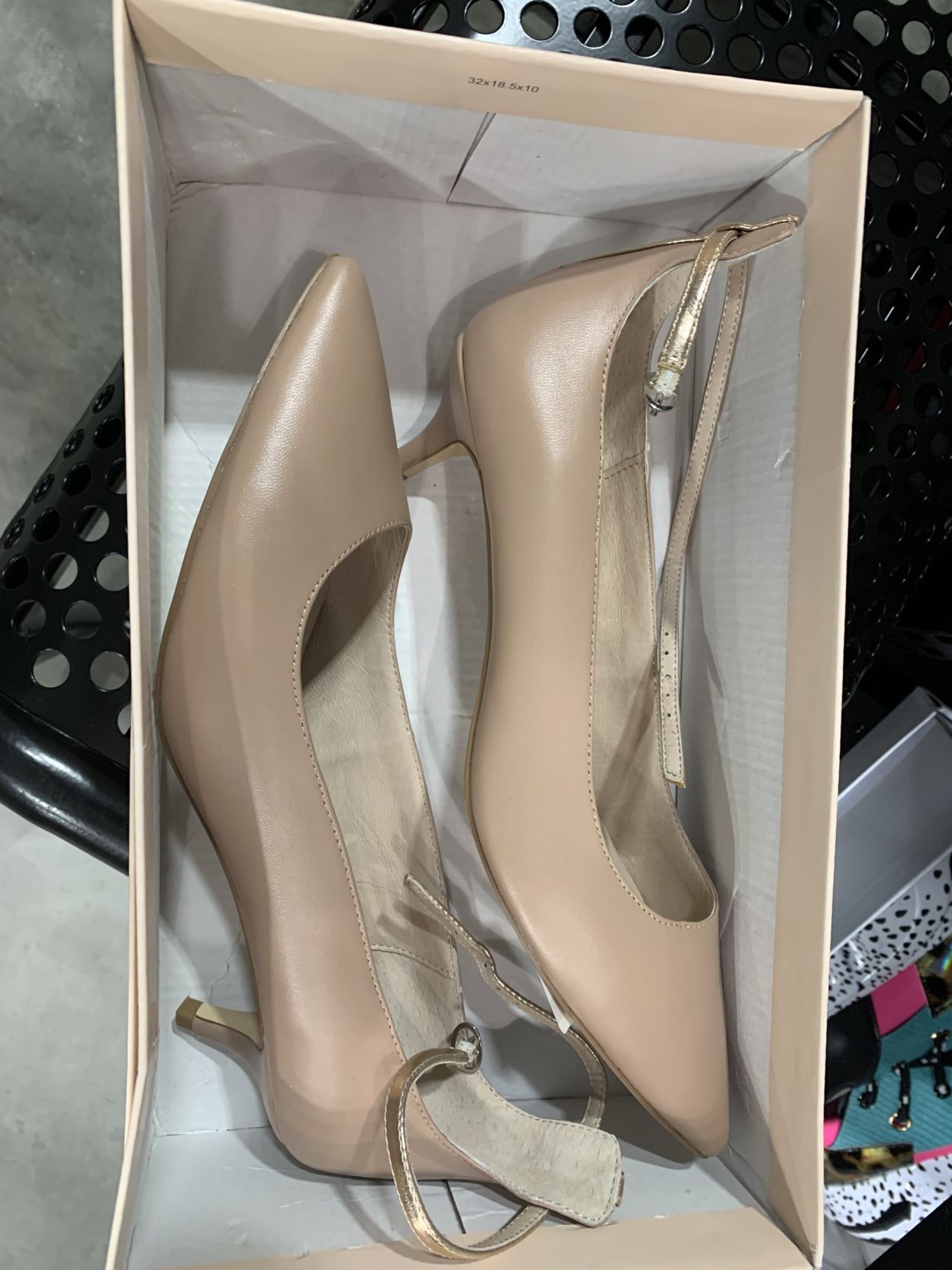 ZAPPOS GRAND OPENING LOUISVILLE 4-12-19 (18).JPG