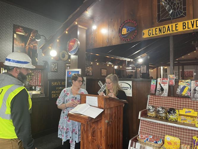 GLENDALE - WHISTLE STOP OPEN - TRAIN DERAILMENT - 2-17-2023 1.jpg