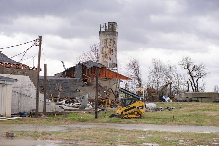 STORMS 3-14-19 - PADUCAH WILBERT VAULT COMPANY DAMAGE - AP PHOTO .jpeg