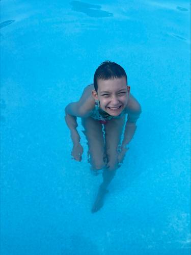 Alexis Bibb in pool