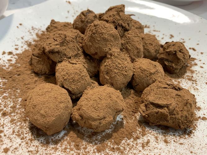 CHOCOLATE TRUFFLE CLASS - LOGAN STREET MARKET - KEITH KAISER - 2-4-2020 (6).jpg