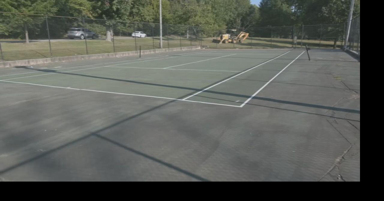Iroquois Park tennis courts undergoing $500 000 transformation to add